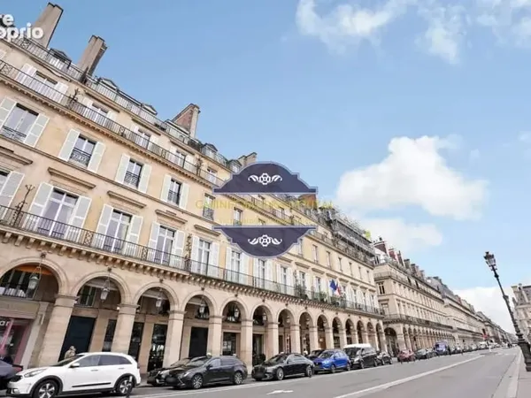 Paris Ier - Jardin des Tuileries - RARE - Studio de 16 m², 6ème ascenseur: