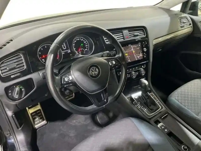 Volkswagen Golf 1.5 tsi 150 evo dsg7 iq.drive — photo 9