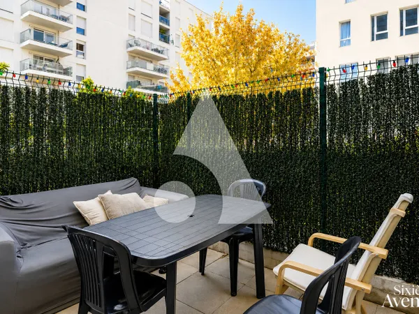 T3 INVESTISSEUR - 6,3 % DE RENTABILITÉ BRUTE - LOYER VERSÉ PAR LE SYNDIC - TERRASSE 15 M² + DOUBLE B