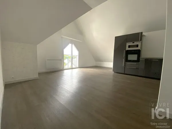 A LOUER - T2 - CENTRE VILLE SAINTE LUCE SUR LOIRE