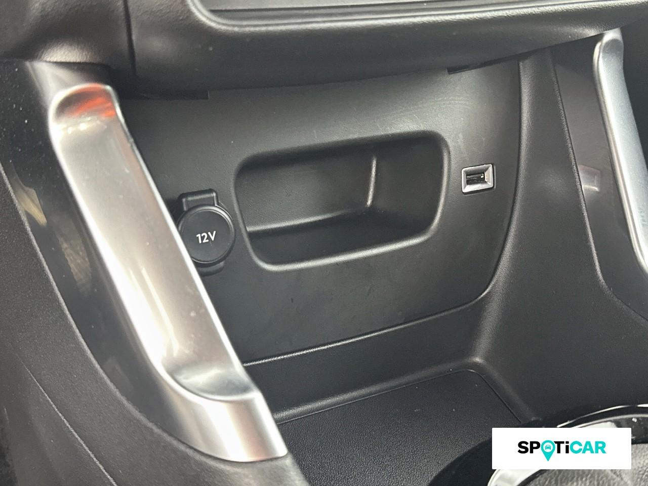 Citroën C3 Aircross puretech 110ch s&s shine — photo 19