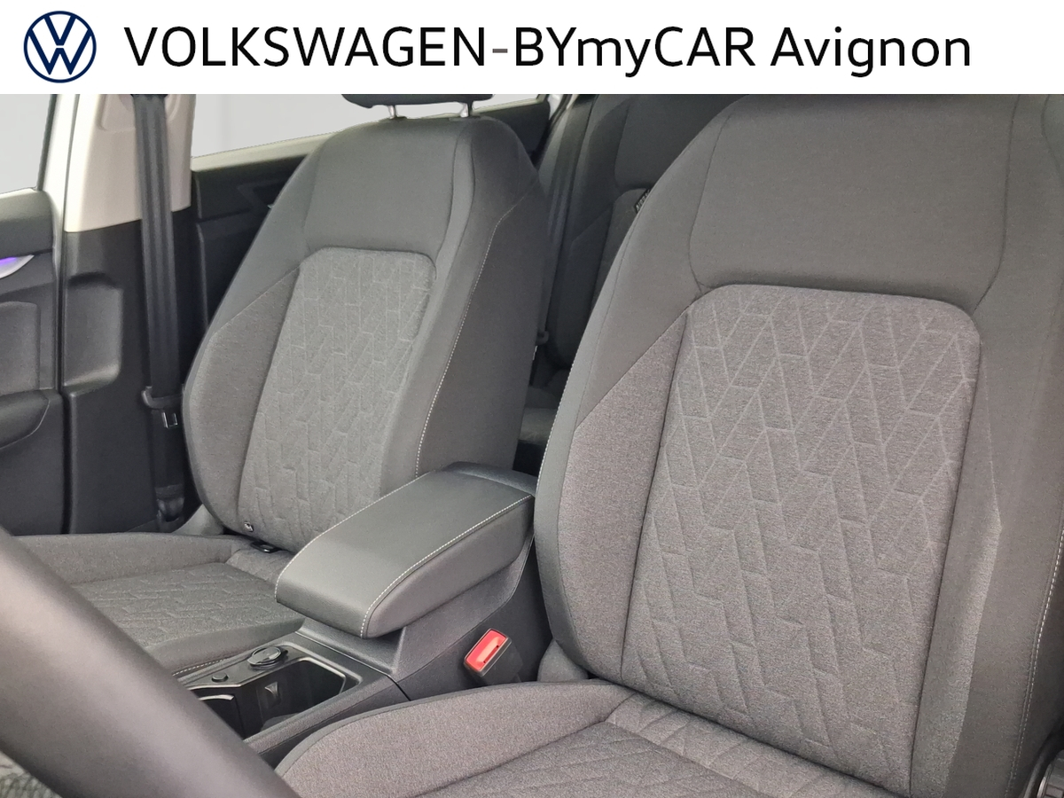 Volkswagen Golf SW 1.5 eTSI EVO2 116 DSG7 — photo 31