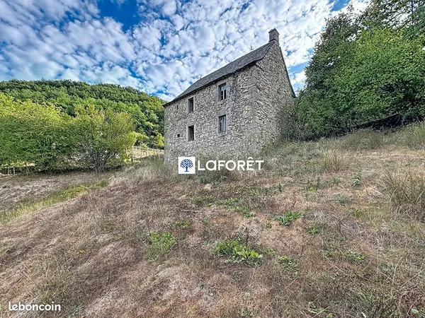 Maison 8 pièces 97 m²