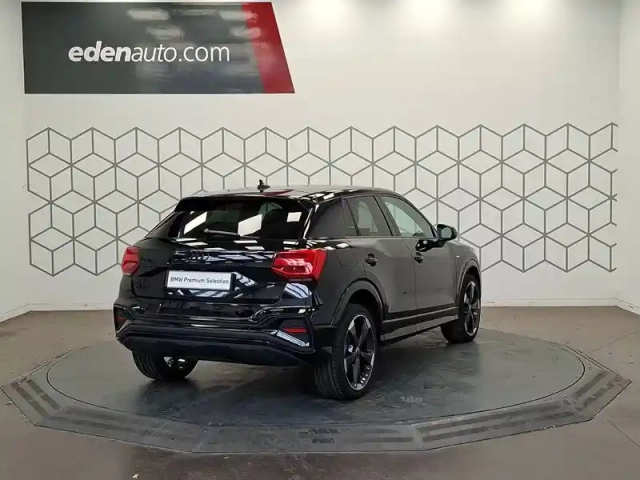 Audi Q2 35 tdi 150 s tronic 7 — photo 7