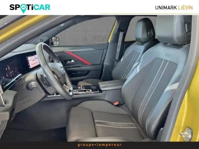 Opel Astra 1.2 turbo 130ch  gs line bva8 — photo 11