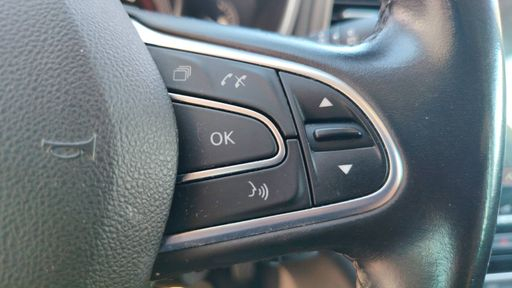 Renault Megane 1.5 Blue dCi 115 EDC6 - Intens – 2020 – 91808 km – Diesel – Boîte Automatique — photo 12