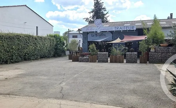 Fonds de commerce 3 pièces 283 m²