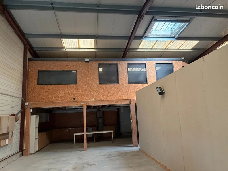 Photo 1