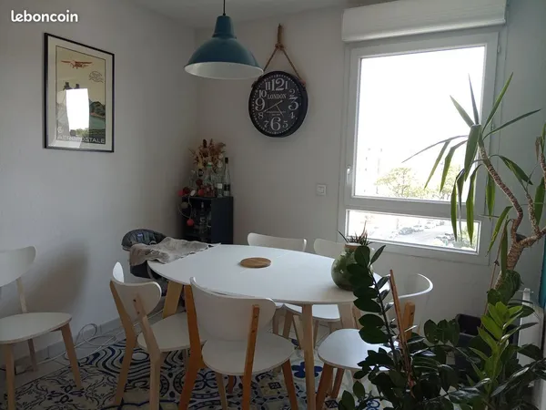 LOCATION T3 meublé balcon/box DEBOURG colocation possible