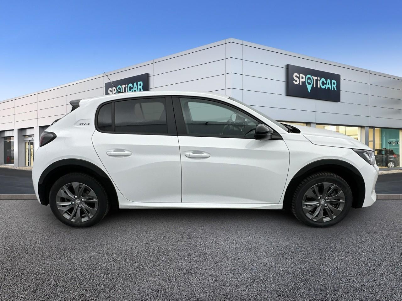 Peugeot 208 electrique 50 kwh 136ch style — photo 4