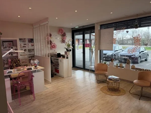 A LOUER - LOCAL PROFESSIONNEL DE 69 M² - LALBENQUE (46230)