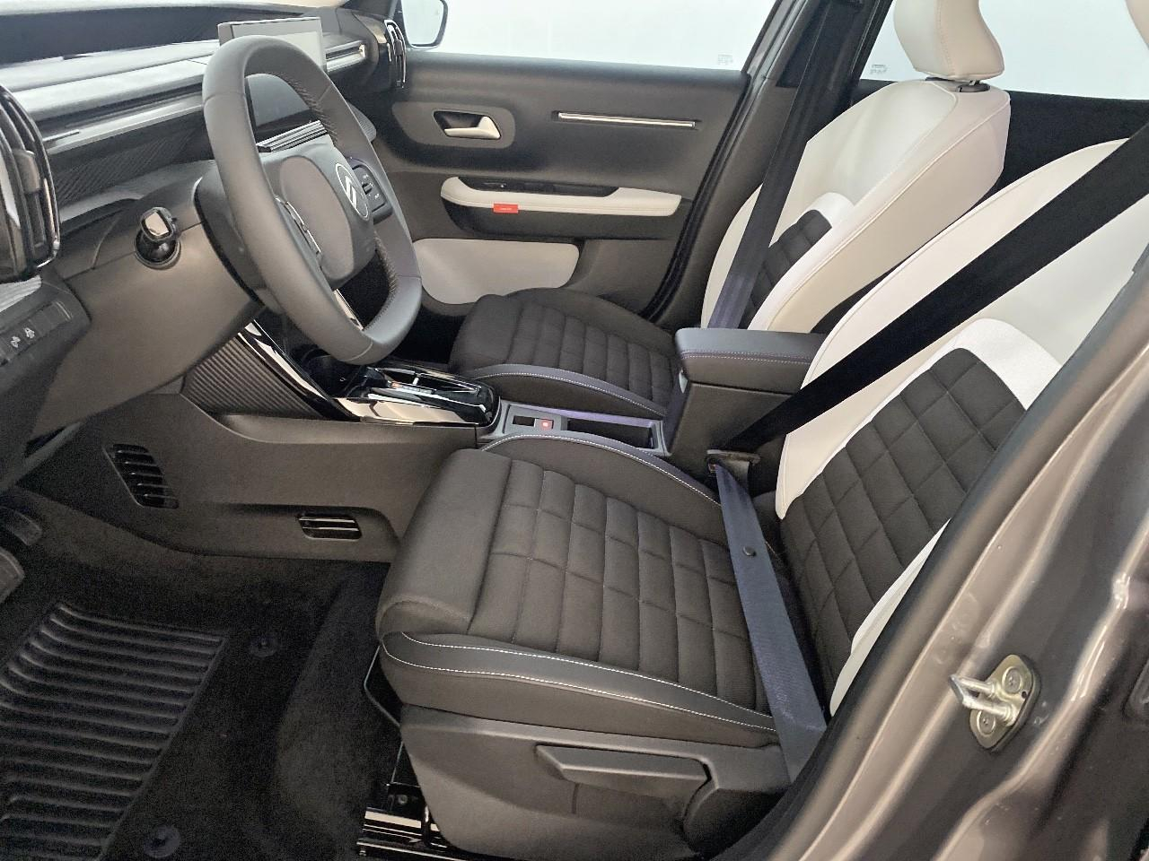Citroën C3 Aircross hybride 145 ch aut max — photo 9
