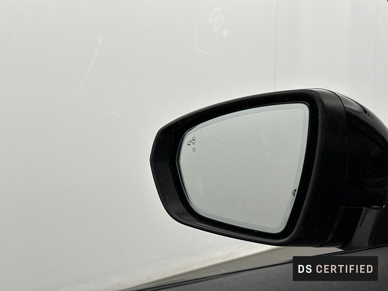 Ds Ds 7 crossback bluehdi 130 eat8 edition france — photo 17