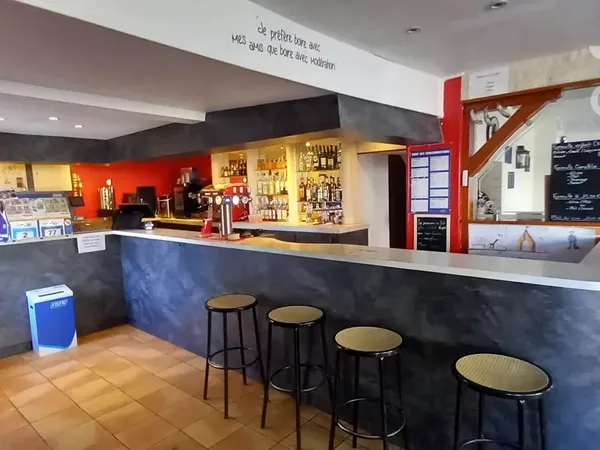 A VENDRE, Herbault, Mûrs commerciaux