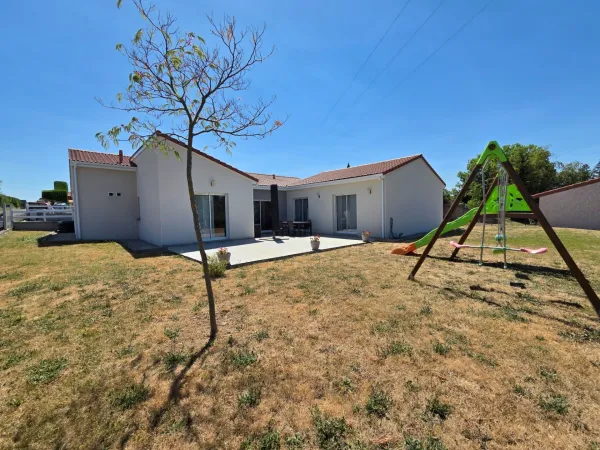 *** EXCLUSIVITE *** PLAIN-PIED 4 CHAMBRES, JARDIN ET GARAGE *** BILLOM 63160