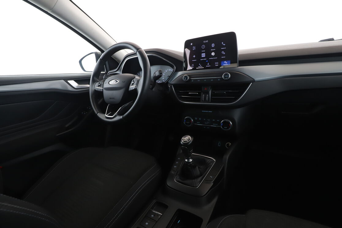 Ford Focus 1.0 EcoBoost Active — photo 12