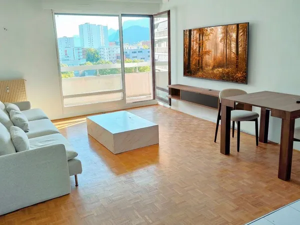 Colocation 109m2 de standing TOUT INCLUS avec grand salon et parking sécurisé - 4 Chambres disponibl