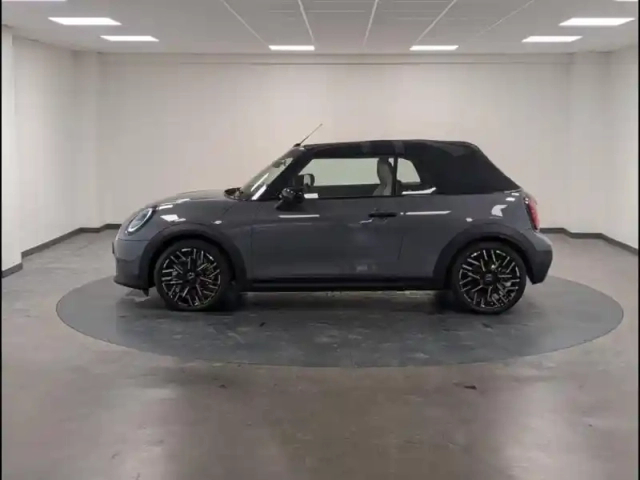 Mini Cooper cabrio s 204ch favoured dkg7 — photo 13