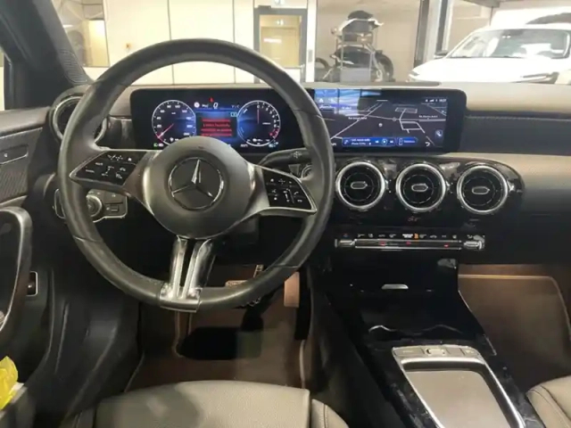 Mercedes Classe A 250 e progressive line — photo 12