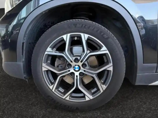 Bmw X1 sdrive18da 150ch xline — photo 14
