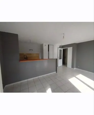 Loue f2 meublé