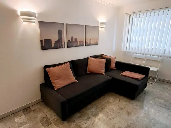 🌊 ROQUEBRUNE-CAP-MARTIN - CARNOLÈS / GARE Studio meublé 27 m² - Bail mobilité - Garage en sous-sol