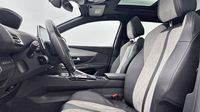 Peugeot 3008 HYBRID4 300ch GT Pack e-EAT8 — photo 9