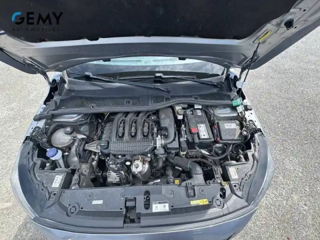 Peugeot 208 puretech 75 s&amp;s bvm5 — photo 13