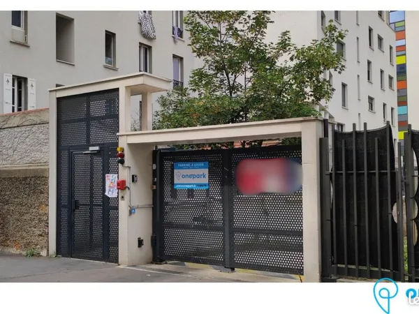 Parking/box 12 m² ST DENIS