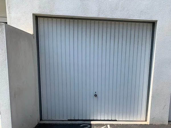 Garage fermé quartier centre ville Frontignan