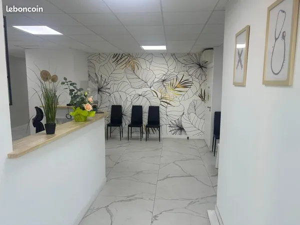 Commerce santé 170 m²