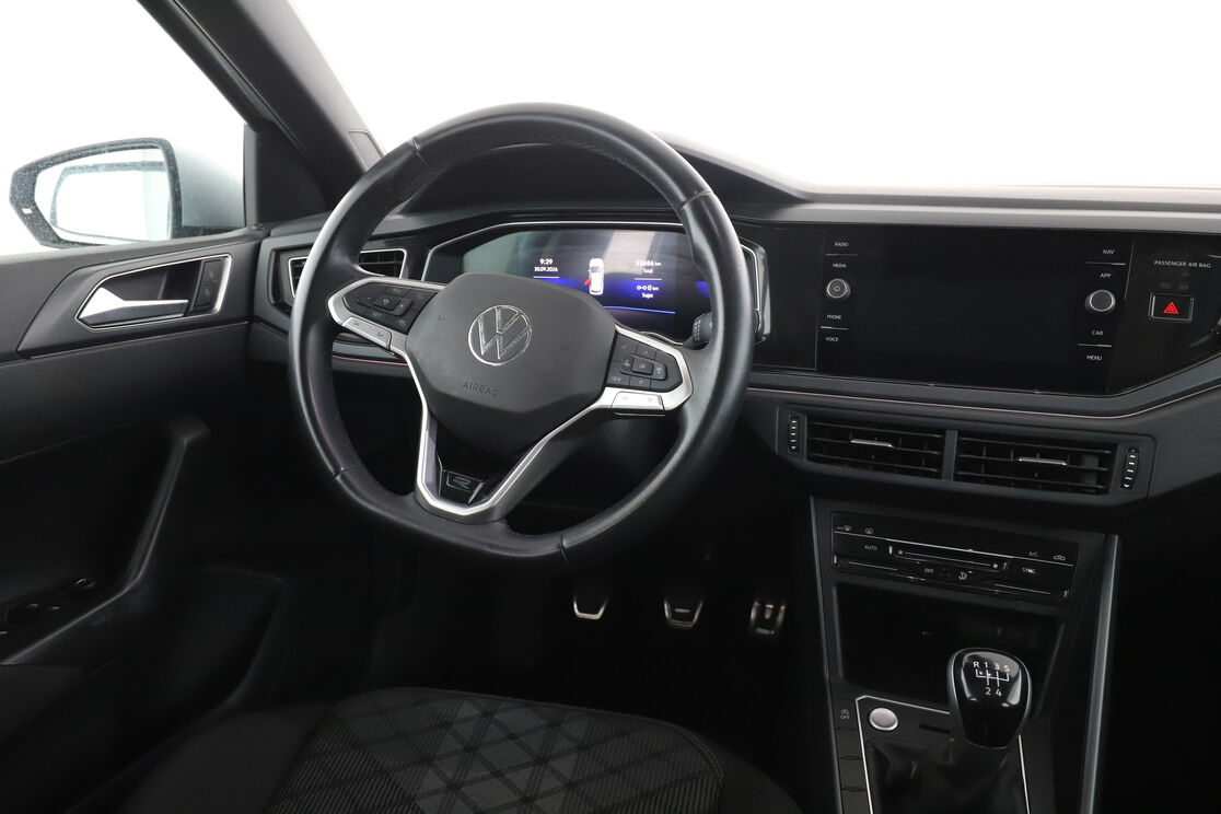 Volkswagen Polo 1.0 TSI R-Line — photo 12