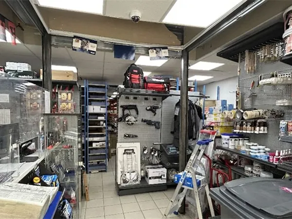 Local commercial 68 m² PARIS
