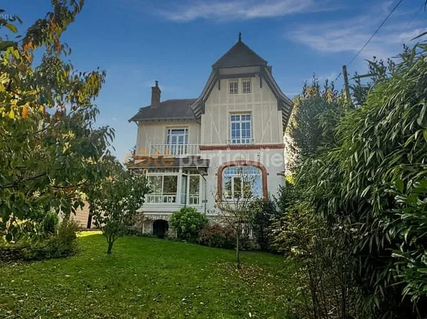 Maison de caractère - Quartier BEAUSOLEIL - COMBS LA VILLE
