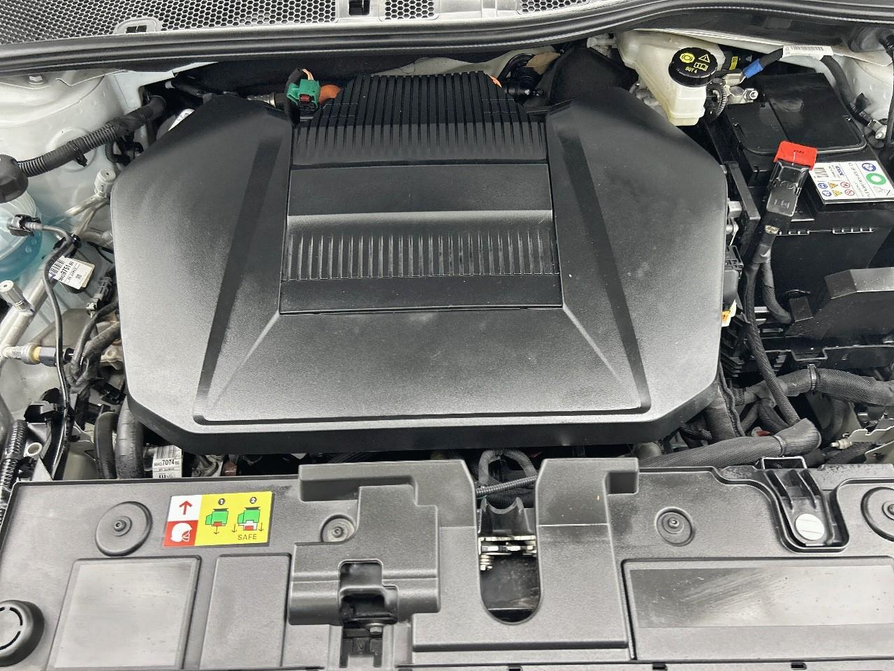 Citroën C4 X e-c4 x 136 ch automatique shine — photo 15