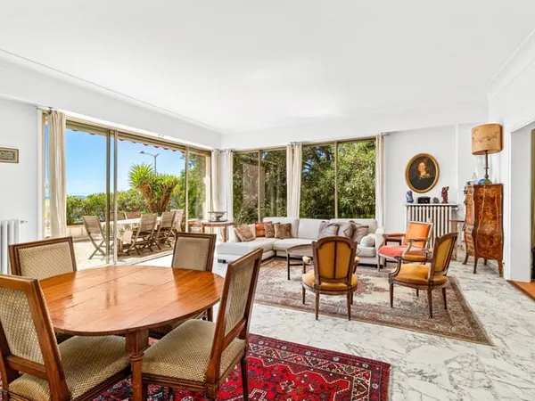 CO-EXCLUSIVITÉ - Mont Boron - 158 m² avec terrasse de 180 m² et vue mer