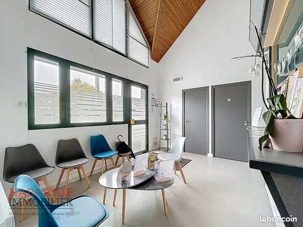 Local 11 m² LESNEVEN