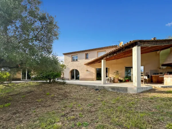 Maison 6 pièces 162 m²