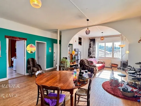 Maison familiale à vendre 7 pièces REVEL (31)