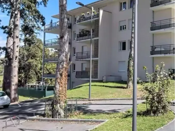 Place de parking Pas de l'échelle