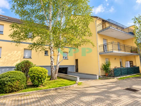 GRAND BALCON-TERRASSE, PARKING PRIVATIF ET AUCUN TRAVAUX : LE BONHEUR CLÉS EN MAIN !