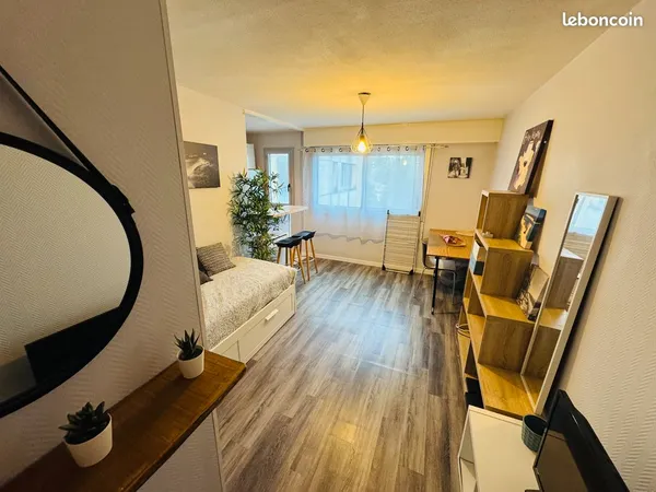 Studio meublé 26 m² en plein : Bordeaux - Barrière Pessac - Haut Brion