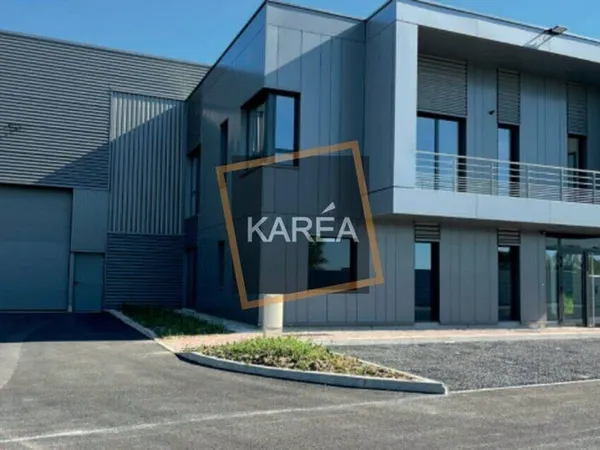 Local d'activité 1089 m²