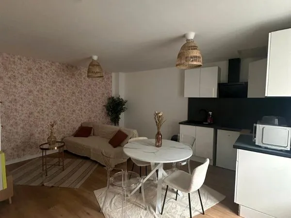 T2 meublé rénové - 31 m² - St Brieuc - Libre au 1er novembre