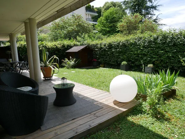 Appartement 8 pièces 162 m²