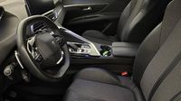 Peugeot 3008 HYBRID 225ch Allure Pack e-EAT8 — photo 12