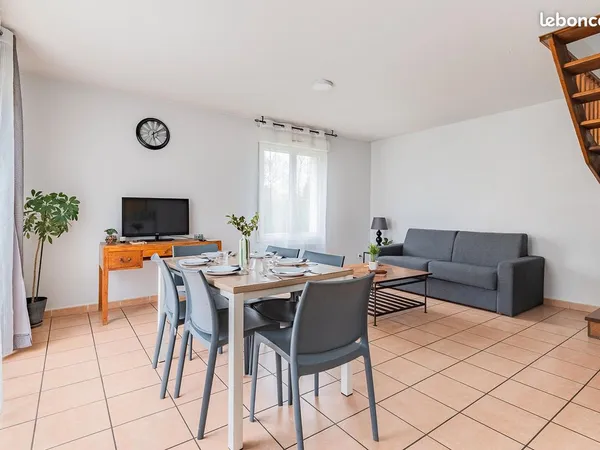 Appartement T3 meublé 65 m² avec terrasse - Parking dans une résidence avec services