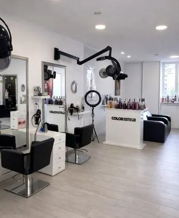 Salon coiffure/ esthetique