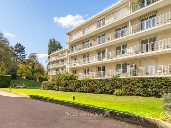 MEUDON BELLEVUE - Avenue du Château - APPARTEMENT 2 PIECES