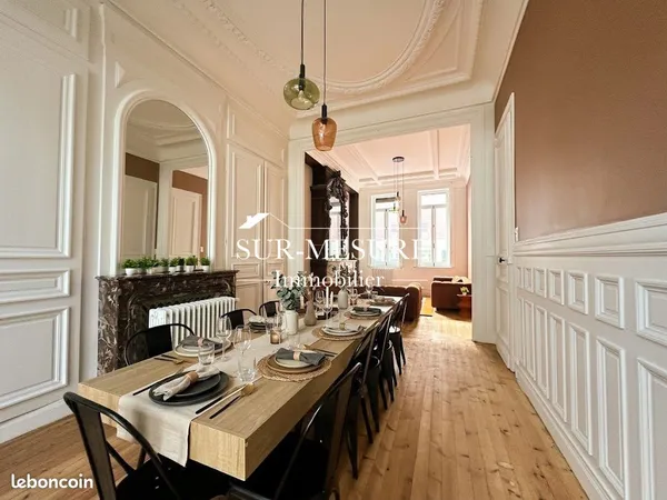 Maison 16 pièces 300 m²